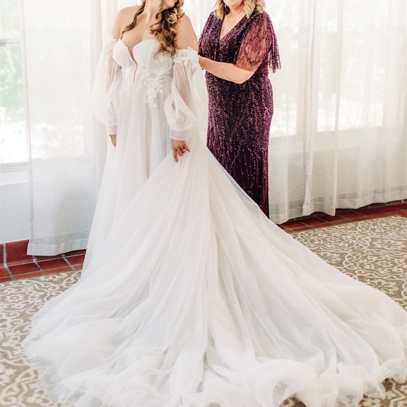 Martina Liana Wedding Dress with detachable sleeves